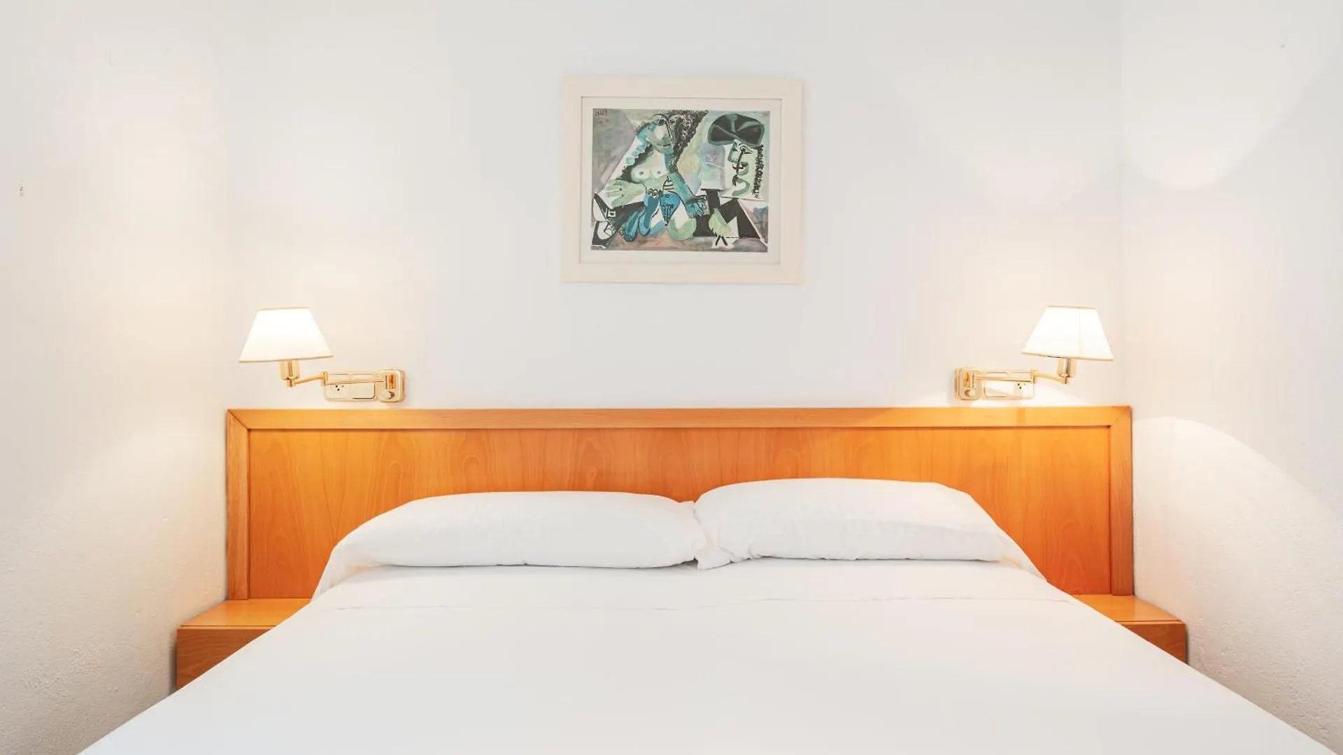 רוזס Santa Llucia Apartaments 0*,  ספרד
